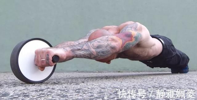 健腹轮|健腹轮练不出八块腹肌因为你搞错了这个细节,越练腰越疼