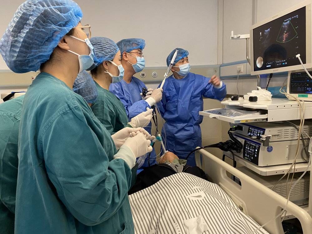 医生|肺腺癌如何快速确诊？成都温江：医生用了这个新技术