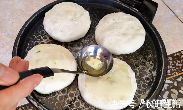 厨娘|秋分后，此菜再不吃就过季了，营养极高，女性要多吃，烙馅饼真香