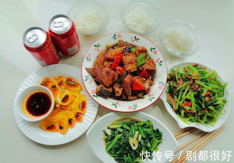 开胃|晒三伏天周末一日三餐，黄焖鱼解暑汤，开胃提气，精神足