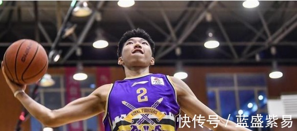 阵容|中国男篮五大新秀,恰好组成一套阵容,将撑起中国篮球的未来!