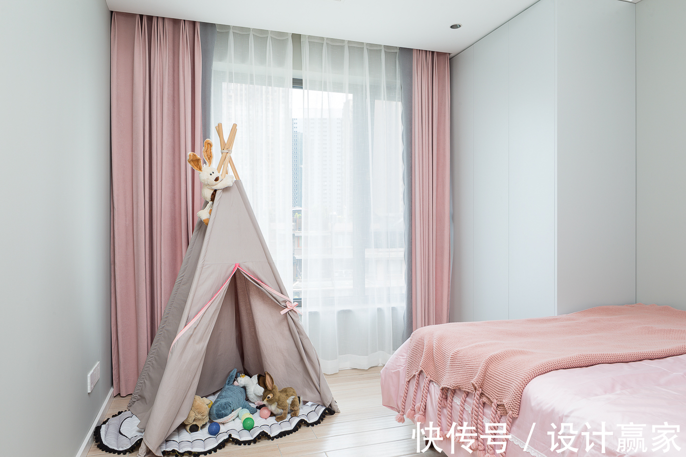 四居|125㎡简约四居,黑白灰+暖色,一眼就爱上,无以复加