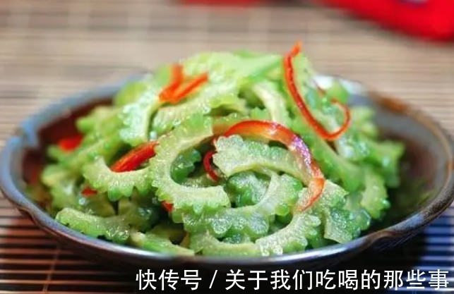 苦瓜|苦瓜太苦不爱吃？厨师长教你一招，多做3步，鲜嫩又脆爽，没苦味