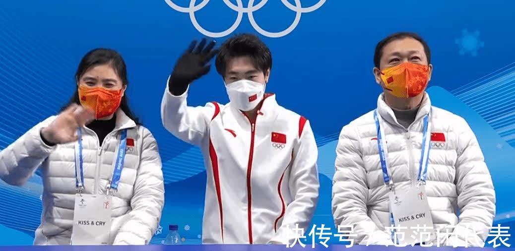 中国男子|被遗忘,被忽视,中国花滑一哥强忍泪水鞠躬!央视哽咽:浴火重生