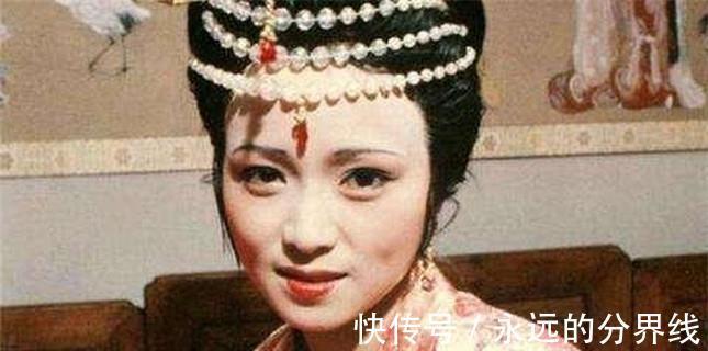 薛家$红楼梦:薛姨妈被贾母“软勒索”,有苦说不出,王夫人也无可奈何