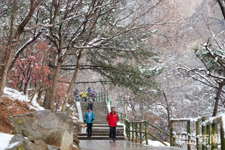 北九水|九水入冬首场雪，银装素裹尽妖娆