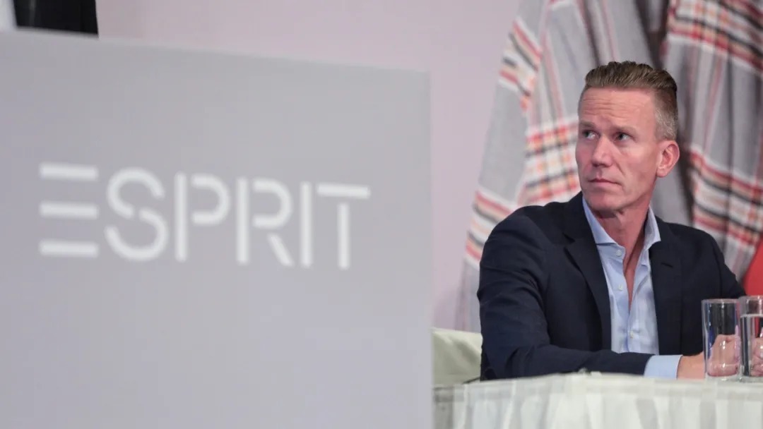 思捷|认识中的 成衣界一代股王 ！