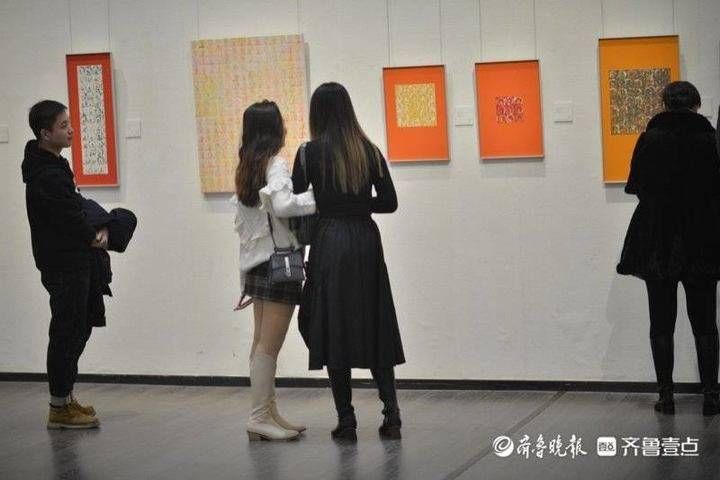  叠粹|“叠粹”当代艺术展书城绽放