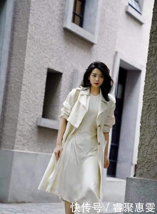 组穿|秋冬穿大衣选择内搭很关键,学习三木这6组穿搭示范,优雅显气质