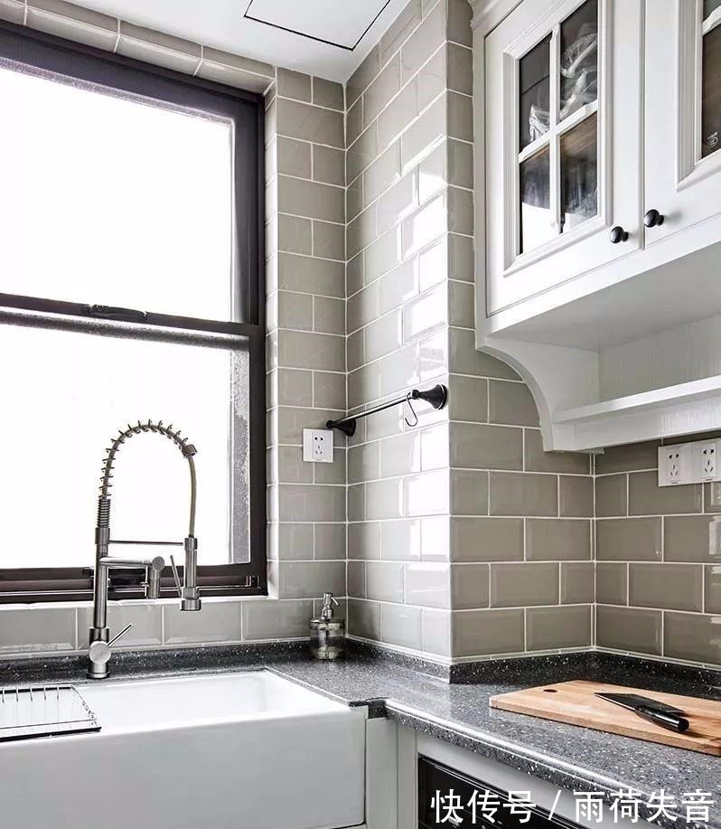 长方形|28万打造159㎡法式风情洋房,光吊顶就3万多,开放式厨房超有情调