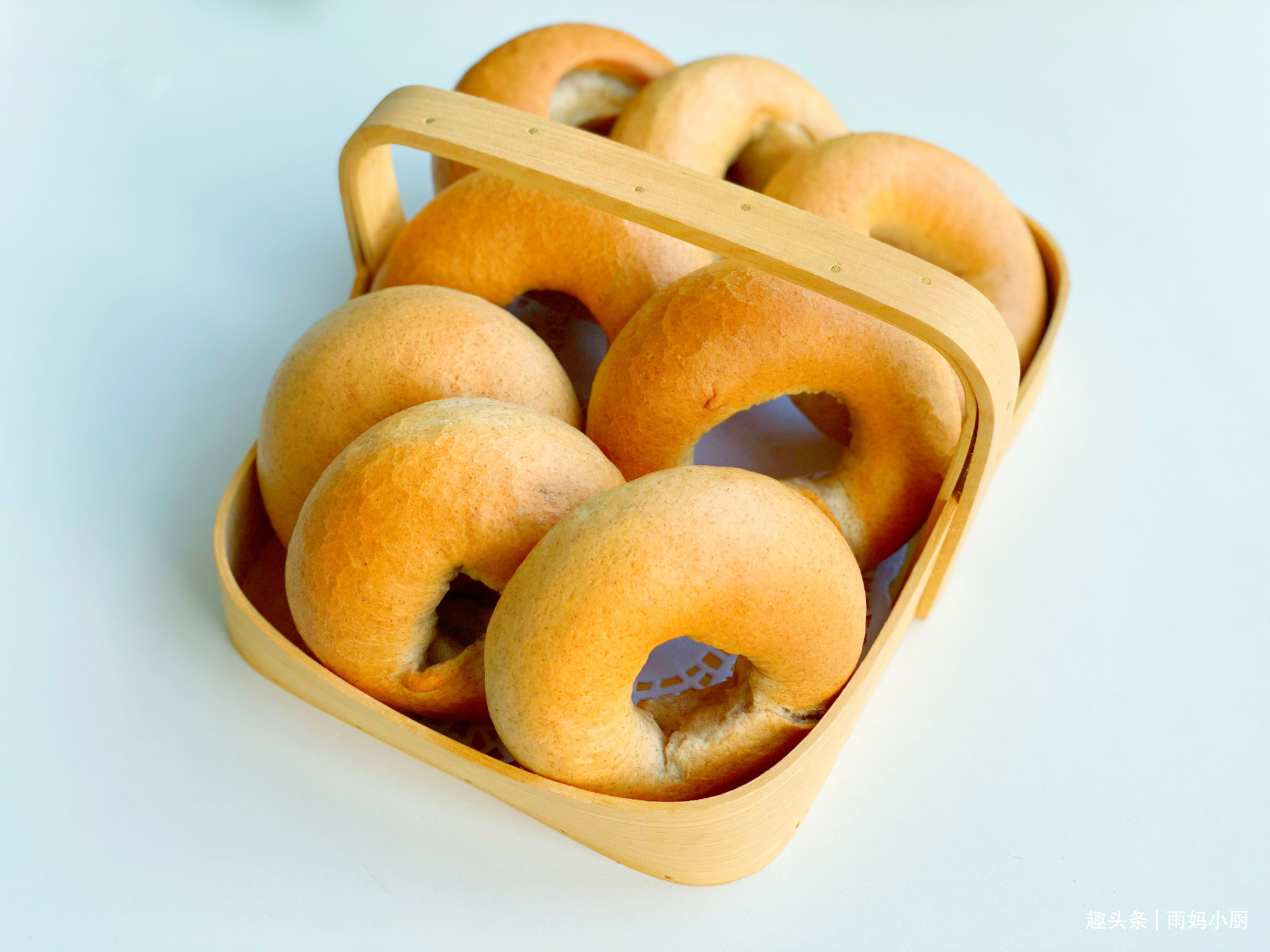 做法超简单的全麦贝果，无需二发容易上手，低脂健康的主食面包