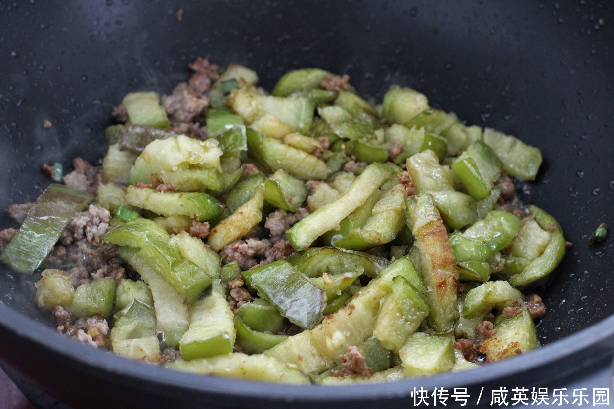 开胃|每次去饭店孩子必点此菜,酱香浓郁、简单开胃,和米饭是绝配!