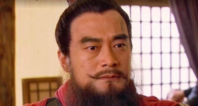 张清!水浒中,此人先败董平再斩张清,最后卢俊义用了30回合才将其拿下