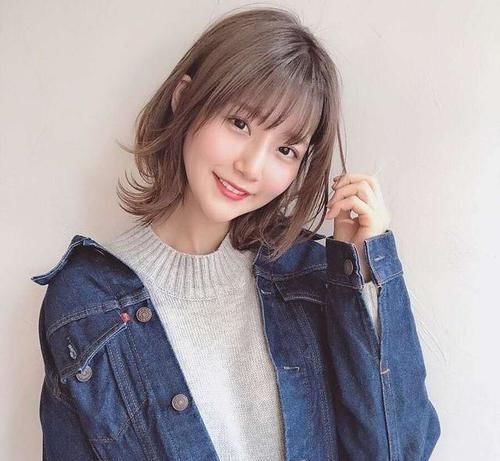 分享六款好看的短卷发，时尚大气灵动感十足，好打理还显脸瘦