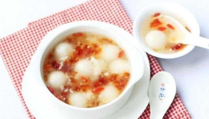 学会这份早餐，每天睡醒吃一次，皮肤越来越好，美容院都不用去了