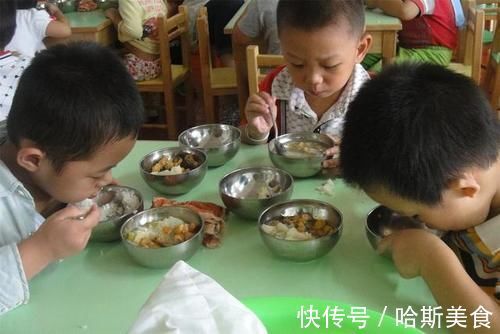 下午餐|宝妈“突袭”贵族幼儿园,拍下午餐照片吐槽,引众家长共愤怒