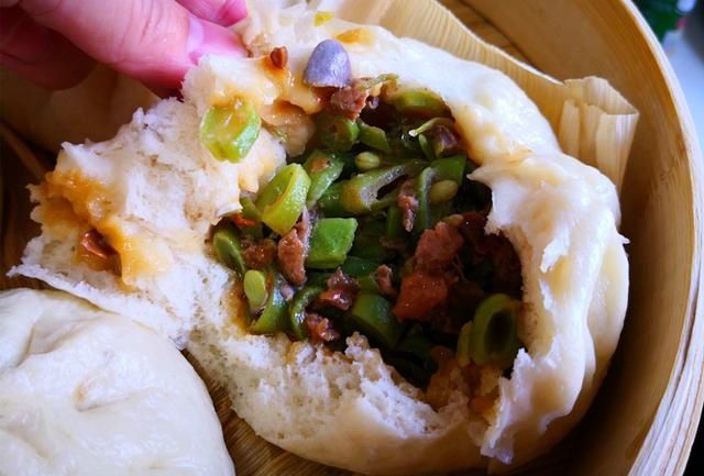 营养|秋天,此菜再不吃就过季了,营养极高,一次买3斤,蒸包子吃最香