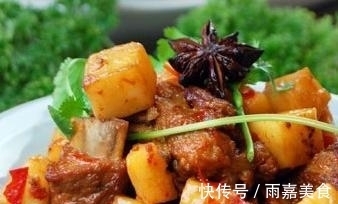 川味土豆烧排骨|送几道饭店才有的菜谱,学会了你也是做菜高手!