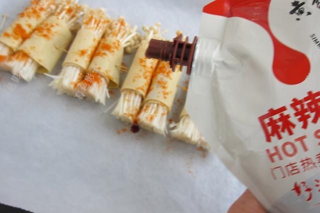 立夏之后，這菜要多吃比鈣片都好，10分鐘做一鍋，特省事