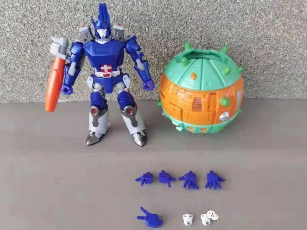 霸天虎|【评玩具】子小天:岑测评《NA惊破天 金属色涂装十分亮眼!》