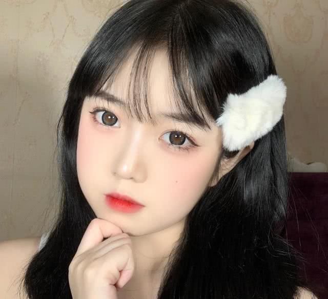 眉毛|脸大却很漂亮的女生,这几点太明显,难怪不遮脸也有高颜值