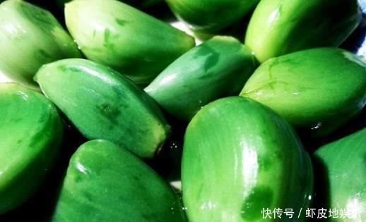 腌制腊八蒜|腌腊八蒜,别只知道放醋!再加2样,香脆爽口,3天就能变绿,好吃