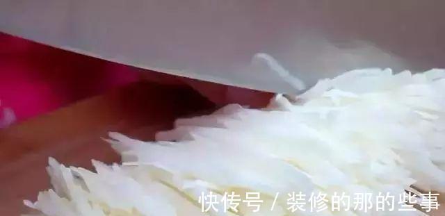 烙馅饼时，千万不要直接烙，多加这一步，馅饼不破皮，凉了也不硬