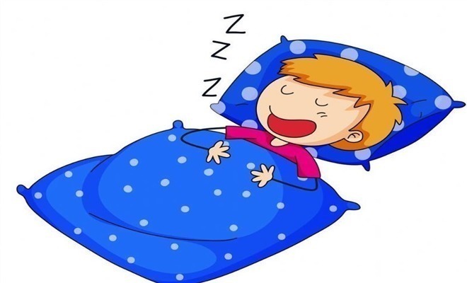 差距|自己睡觉的孩子,和需要父母哄睡的孩子大有不同,差距不仅在智商