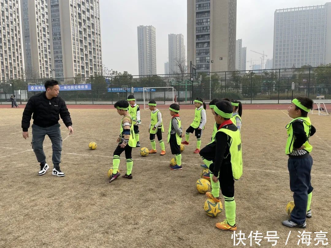 二年级组率先打响杭州春晖小学第一届校园足球联赛!|放飞梦想 | 足球