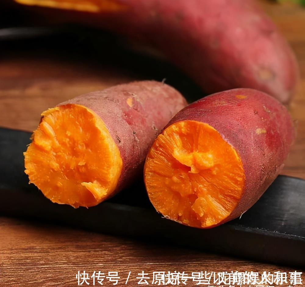 手抓饼|天冷后要多吃红薯,教你新吃法,不煮不油炸,香甜软糯又好吃