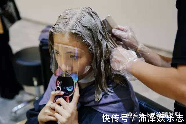 染发剂|“自己染发”和“理发店染发”有多大区别这六个点,一看就清楚