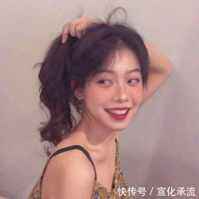 女孩子脸上这3地方“凸起”，是标准“桃花脸”，难怪颜值“爆表”