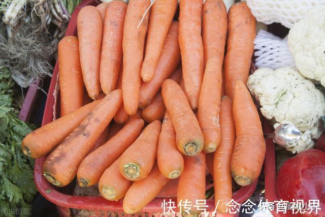 表皮|买胡萝卜，到底选带泥的还是不带泥的？菜贩：这种我从不给家人吃