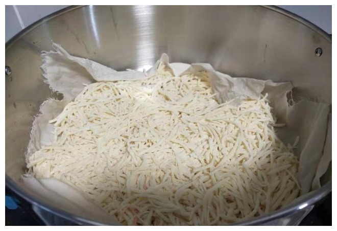 咸香绵软蒸土豆丝，很多人都做不好，原来一开始方法就错了