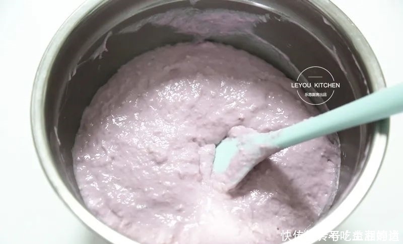 不用揉面,搅搅面糊,蒸一块又松又软的发糕