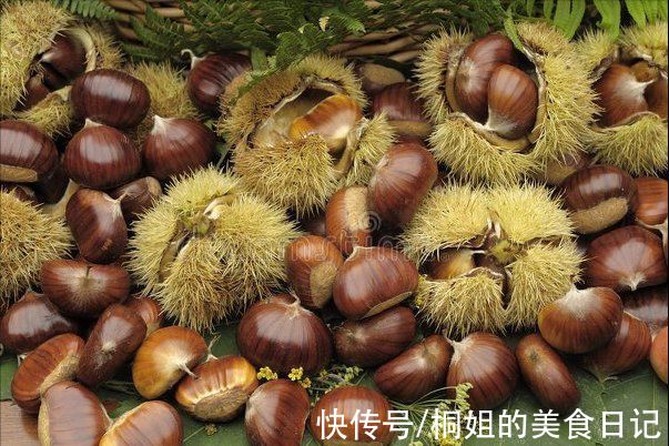 去皮|板栗好吃剥壳难,原来是用错了水,教你一招,去皮干净不伤手