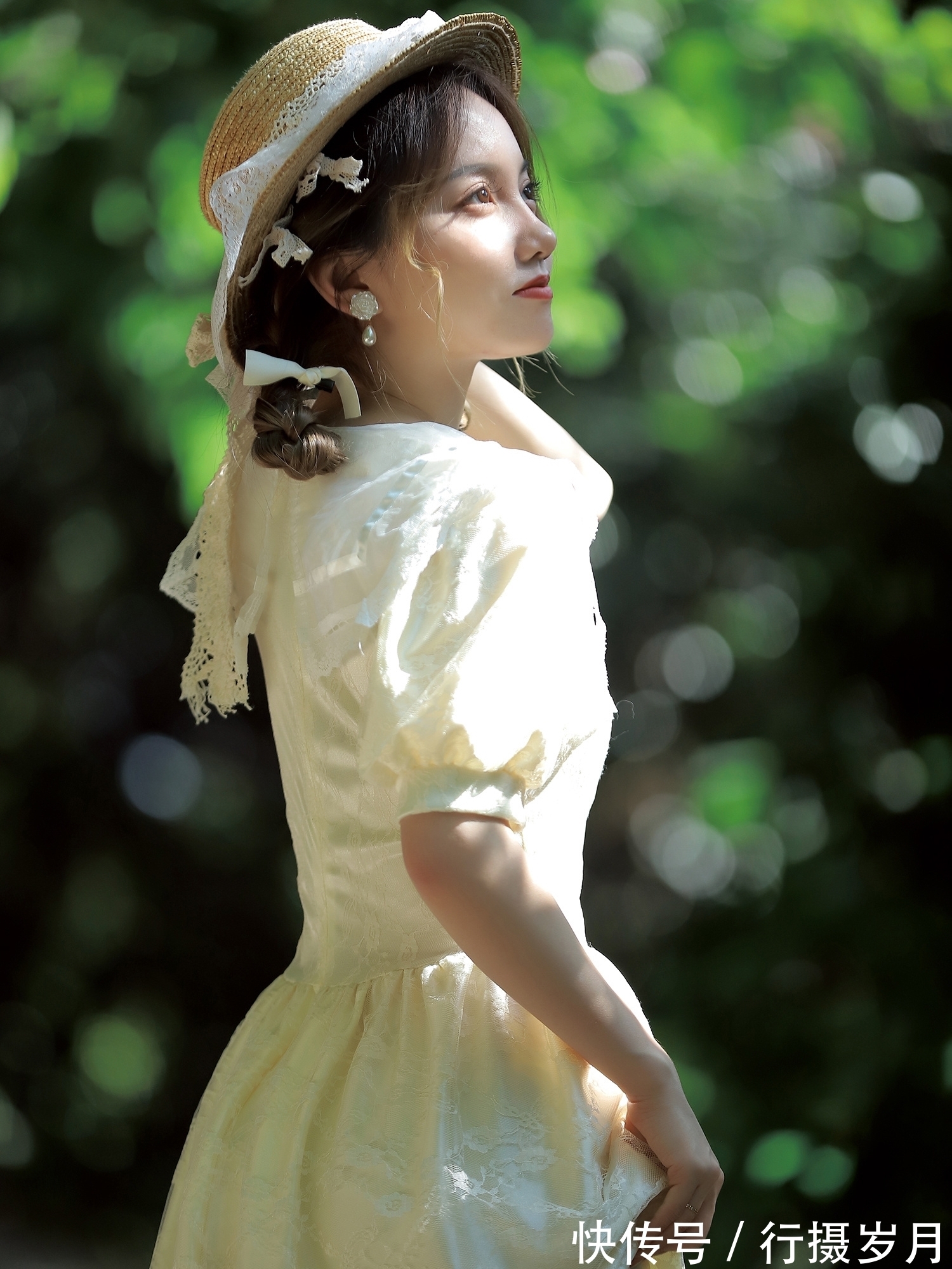 野花$若你在,执你的手,舞清风盈袖,弄花香满衣