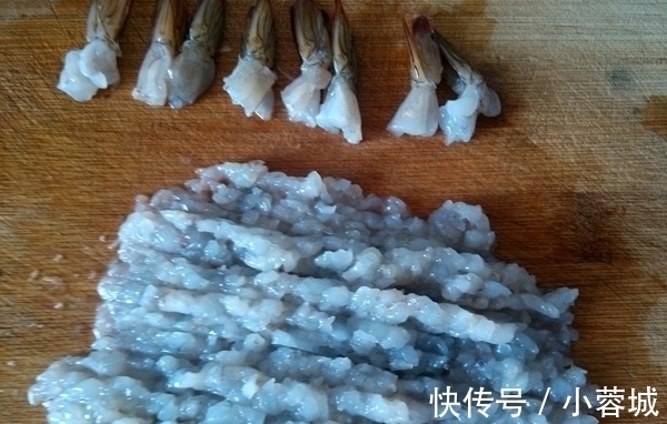 豆瓣酱|豆腐又出新做法，女儿一次吃一盘，“天然长高食谱”，预防近视！