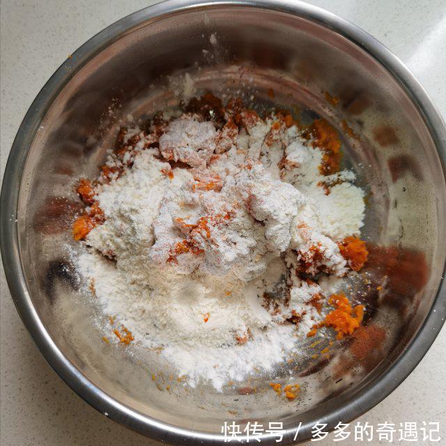 香甜可口|红薯芝麻饼,香甜可口,软糯好吃