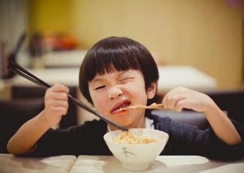 青春期|孩子身体进入猛涨期,3大信号父母不可忽视,把握好娃多长一公分