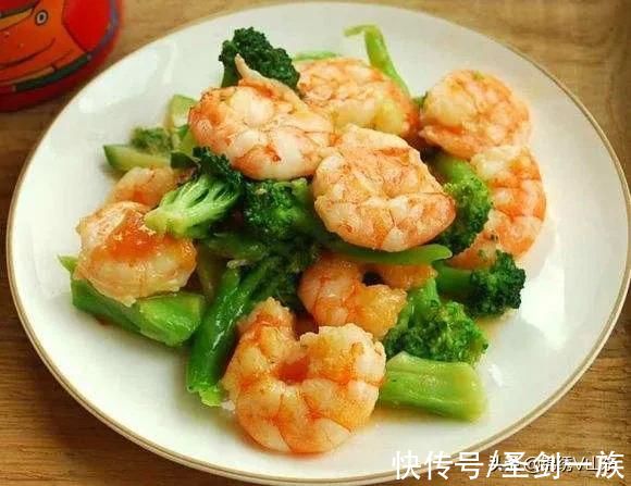 大雪将至，无论多贵都要吃这菜，补气养胃暖身，家人喜欢，太香了