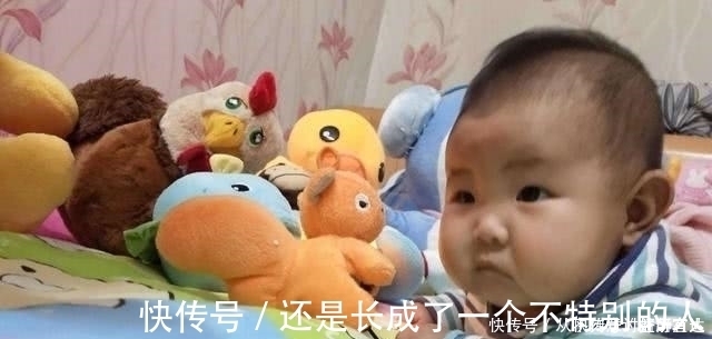 宝宝|舅舅带娃太偷懒,为打游戏想出妙招“封印”外甥女,真是带娃鬼才