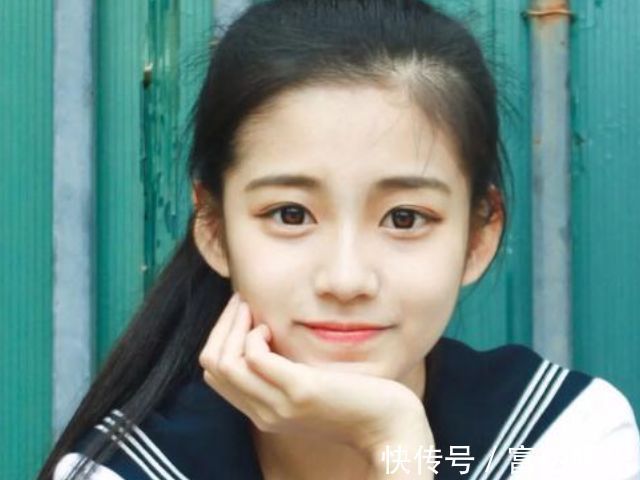 大姨妈|女孩子“大姨妈”来临，若有这些表现，恭喜你，暗示子宫比较健康