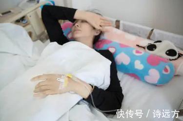 骨头|常喝牛奶查出骨质疏松？医生提醒：想要骨头好，2种食物劝你少吃