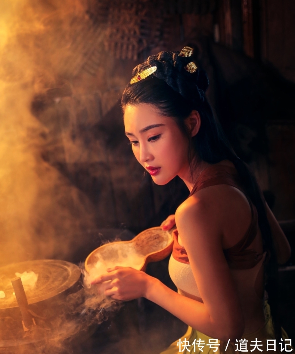 西厢&七言排律丨西厢应免妖妆艳,巧手磨成豆腐花