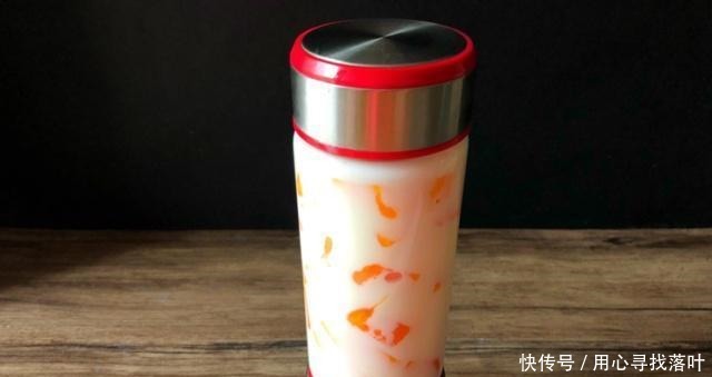 它被称为“百益之果”,和牛奶是最佳搭档,女人常喝皮肤水灵灵