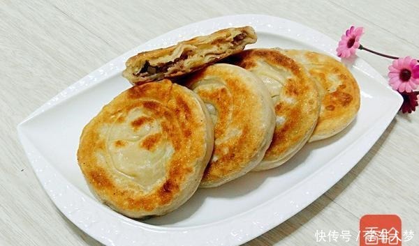 奶奶拿手的“香酥牛肉饼”,吃了10年没吃腻,香到没朋友