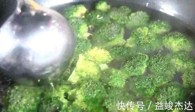 卷心菜花|必须要焯水的四类蔬菜,为了家人的健康,不妨抓紧时间了解一下