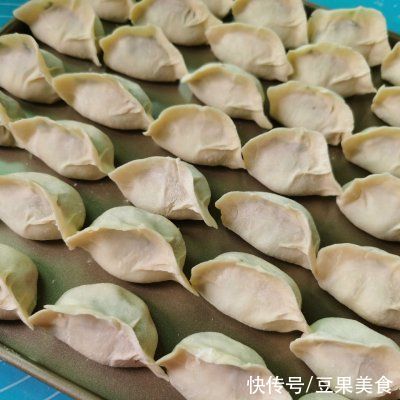 冬瓜裙带菜饺子|学会鲜掉眉毛的猪肉冬瓜裙带菜饺子,早餐不用愁
