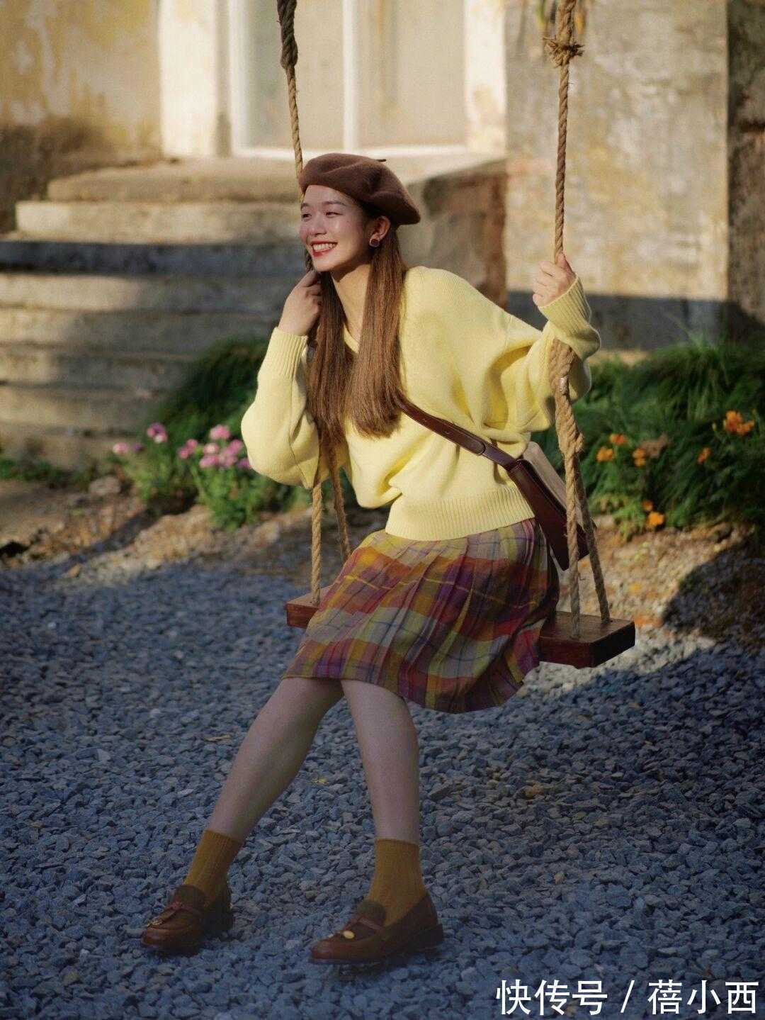 乐福鞋 今年春季火了这3条半身裙,配毛衣和西装都很合适,好看还实用